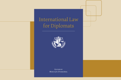 A visual presenting the book cover.